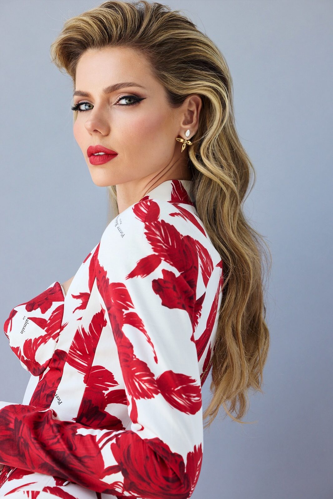 Editorial portrait with wavy blonde hair for Red Market Miami